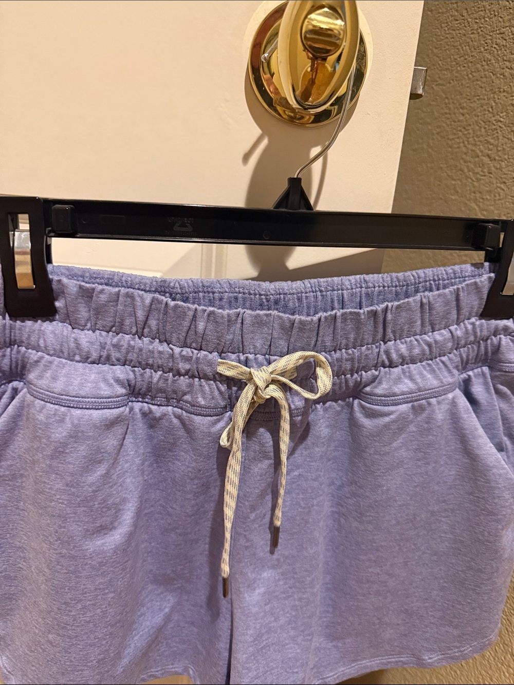 Vuori Halo performance shorts - Picture 2 of 5
